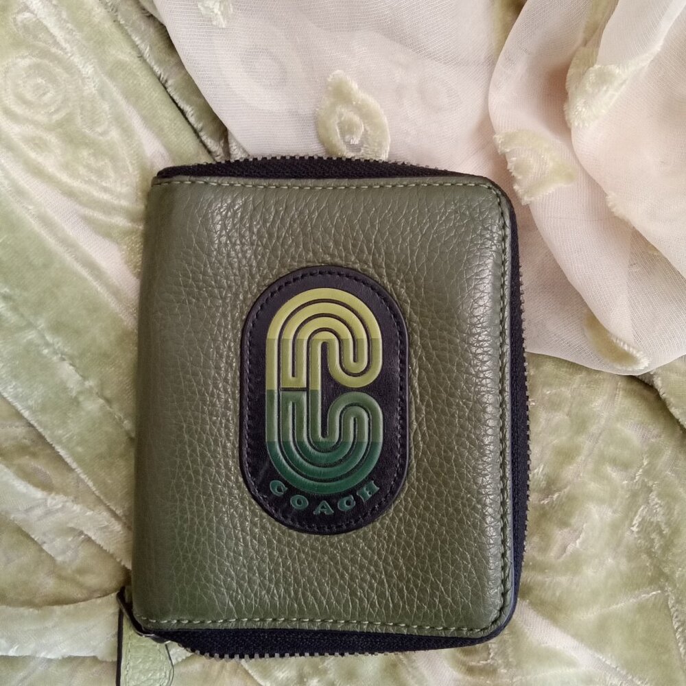 ombre green Coach Medium Zip Around Wallet in Colorblock with Coach Patch - NWOT